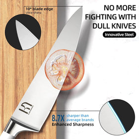 KnifeSaga Mystic Forged Steel edge close-up highlighting precise 10-degree sharpness.
