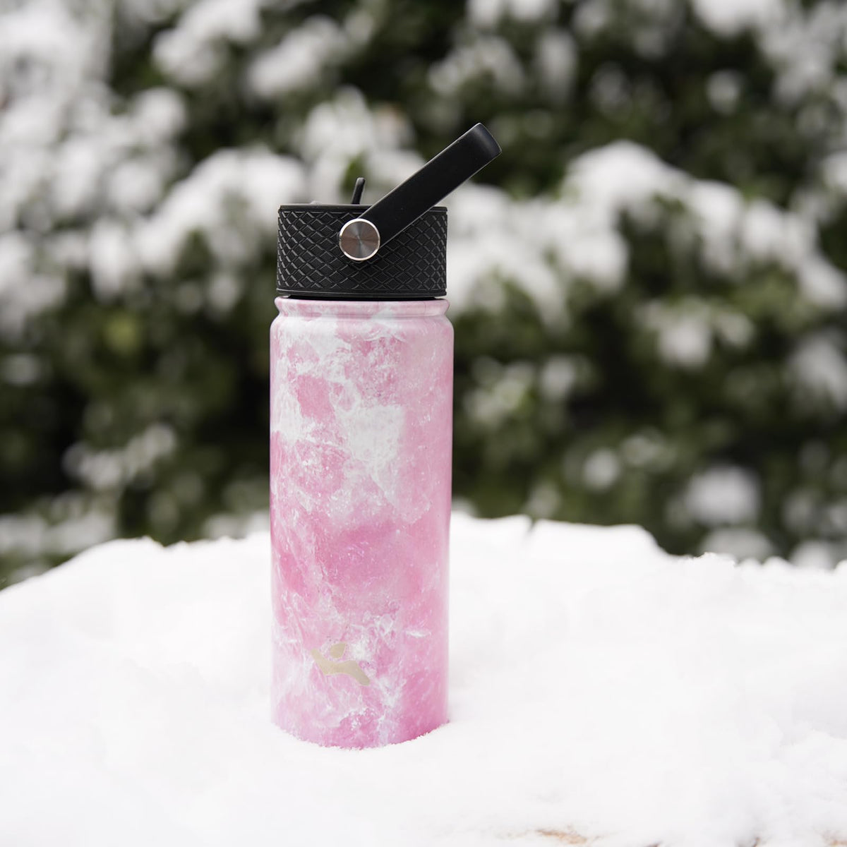 Konokyo ergonomic grip helps comfortable carrying throughout the day.