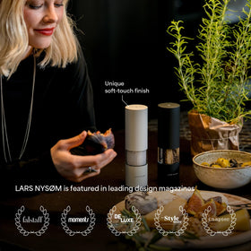 Salt-filled Lagom grinder ready for seasoning meals and snacks