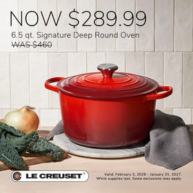 Le Creuset Deep Round Oven Sea Salt, lid and knob close-up highlighting moisture retention