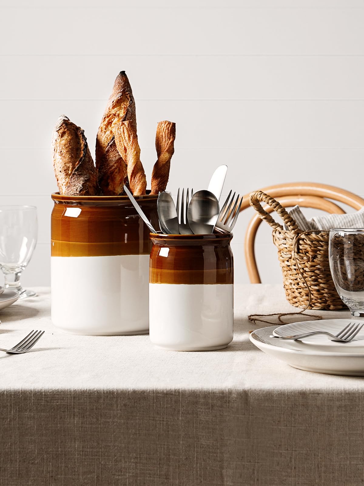 LE TAUCI dish brush storage keeps cleaning tools organized and within reach