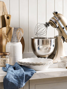 LE TAUCI even-heat bake pie pan provides consistent oven results.