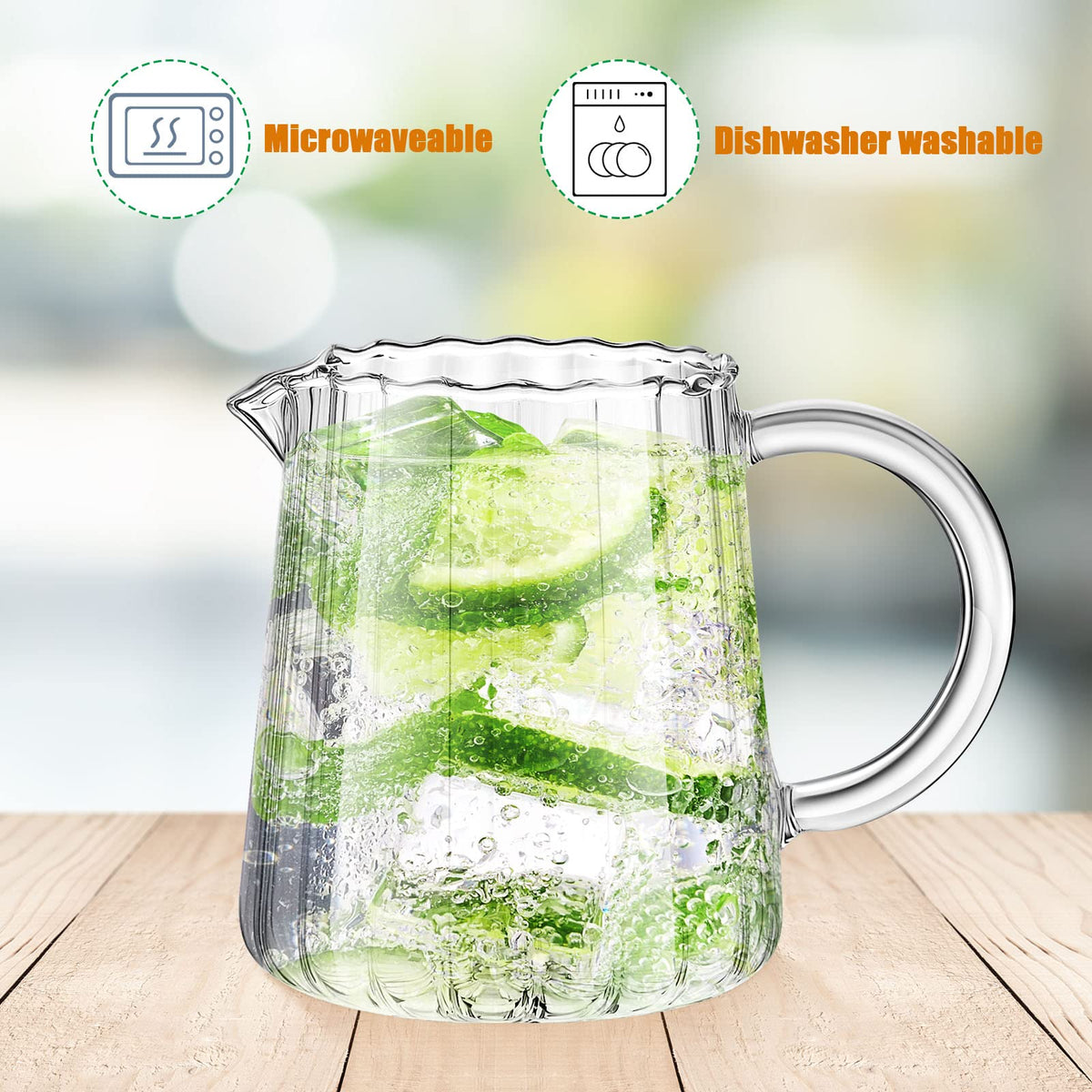 Leinuosen glass milk frothing cup creates creamy foam.