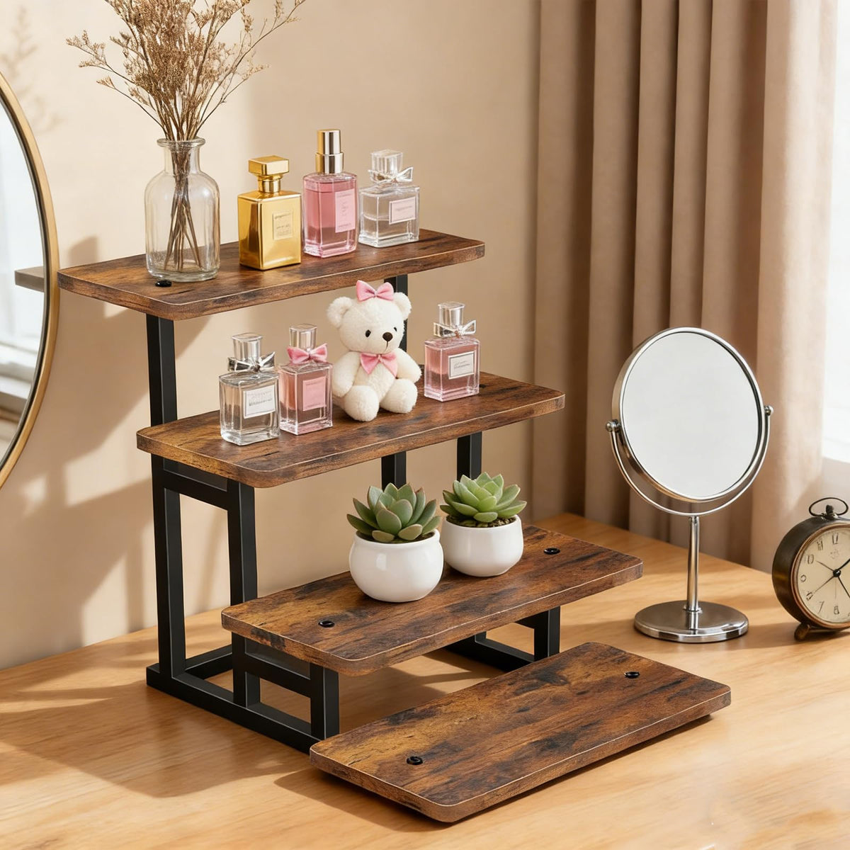 Lilybud dessert trays with oil-resistant surface are simple to clean.