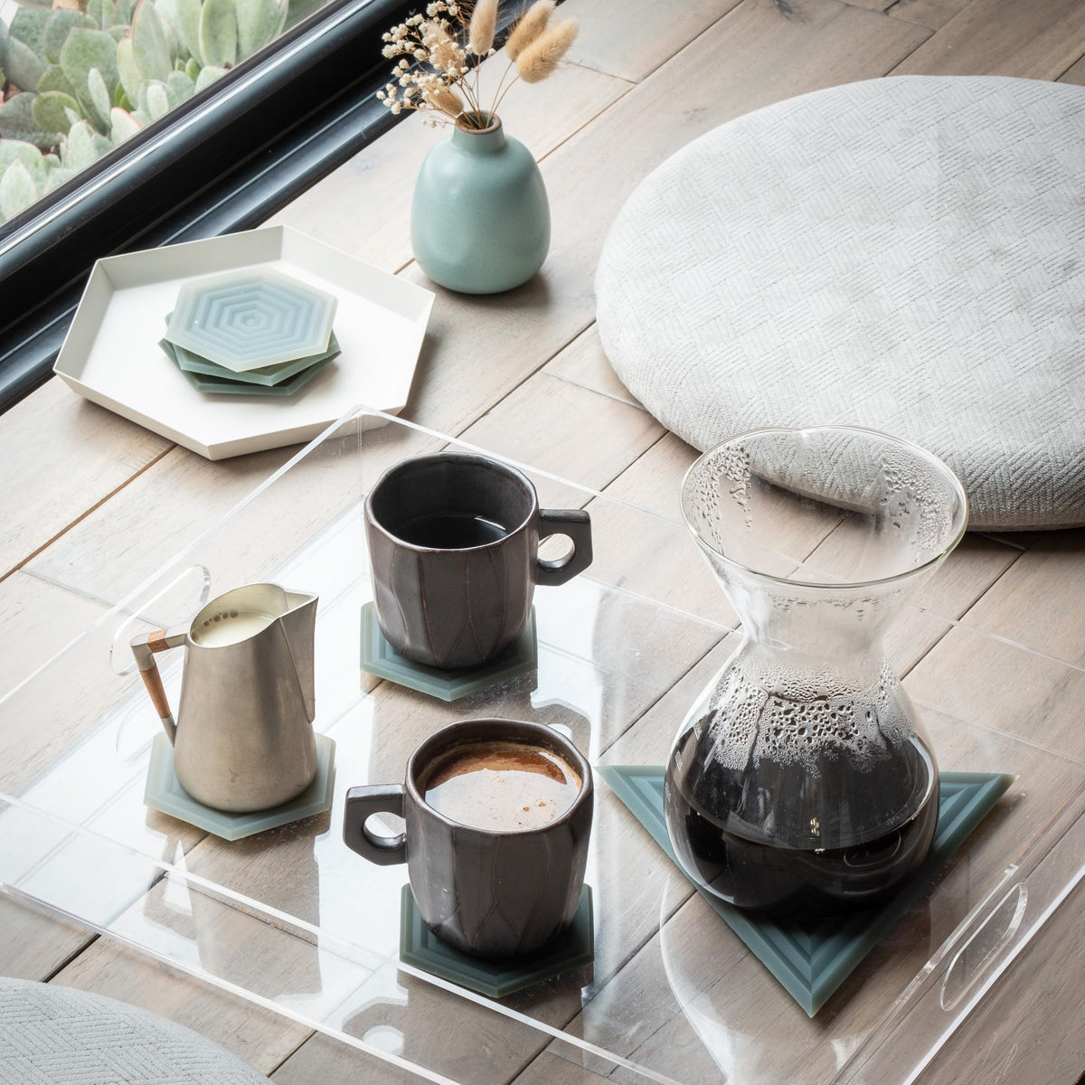 LINE+ARC Degrē coasters with stable base design for sturdy placement