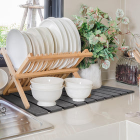 LiteTool Drying Mat by the sink keeps surfaces dry