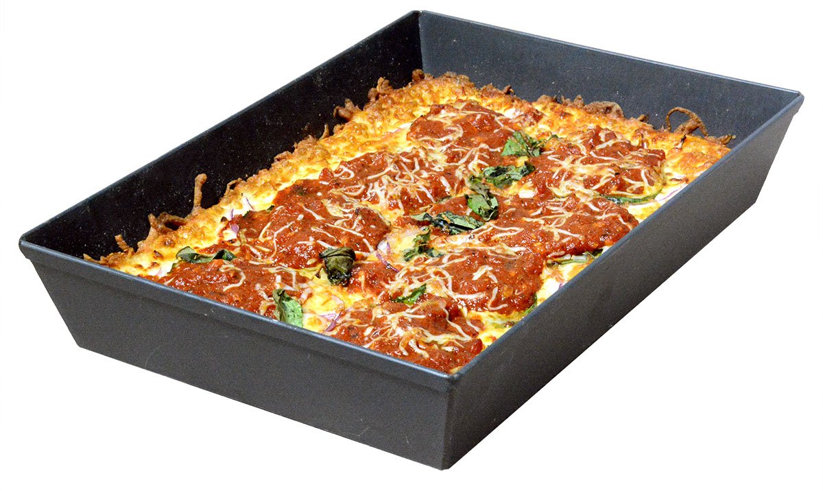 Lloyd Pans DK finish on Detroit Style Pan highlighting non-stick performance