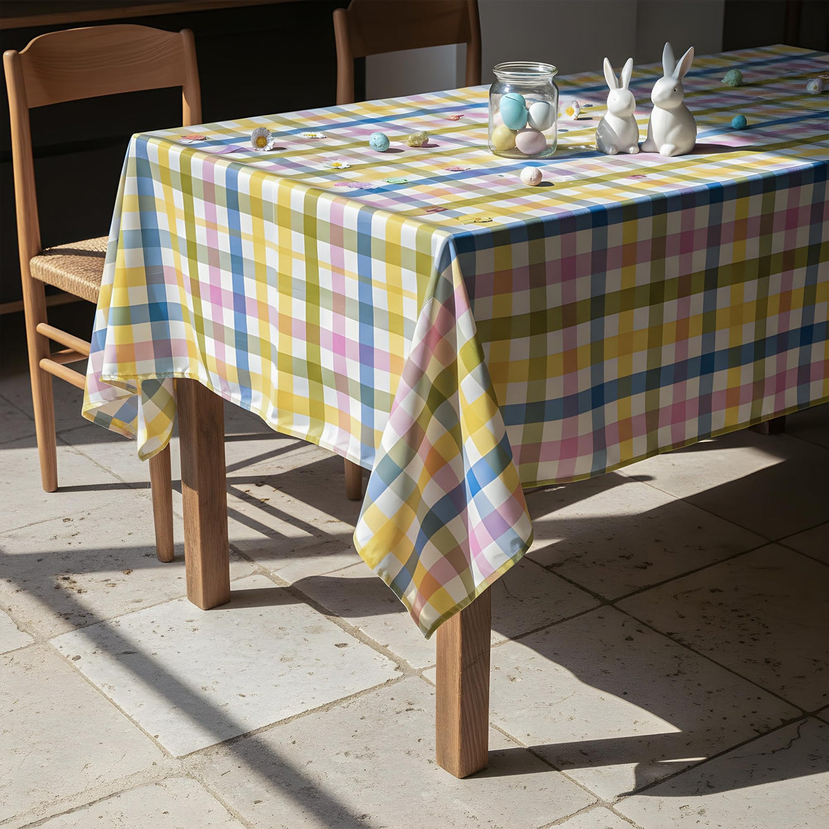 LOSIVISHE indoor-outdoor-tablecloth suited for indoor gatherings and outdoor parties.