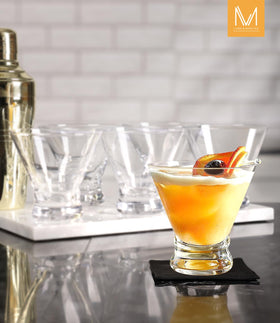 LUNA & MANTHA dishwasher-safe glassware for quick cleanup after parties.