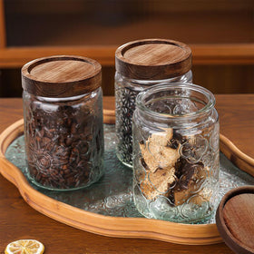 LYXFZQ transparent jar showcases contents while resisting temperature changes in busy kitchens.