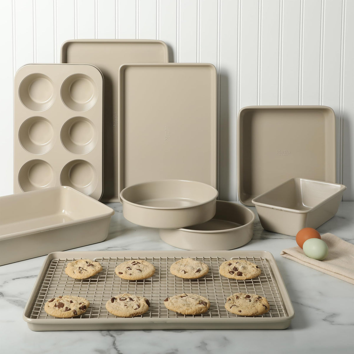 Martha Stewart Gallen 6-cup muffin pan creates even-sized muffins with nonstick release.