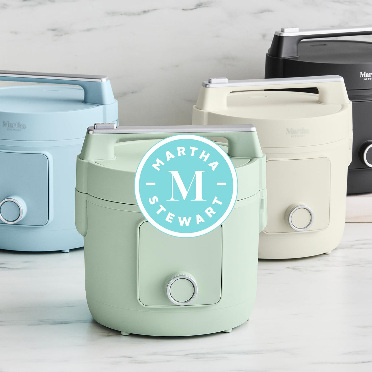 Dishwasher-safe bowls and accessories for Martha Stewart Rice Cooker simplify cleanup.