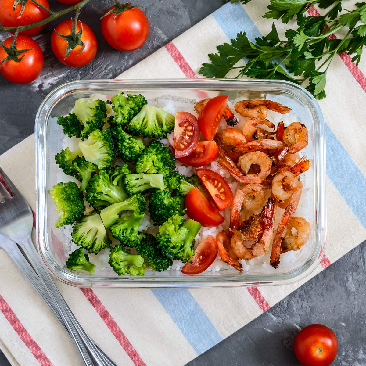 MCIRCO oven-to-table glass containers for reheating and serving.