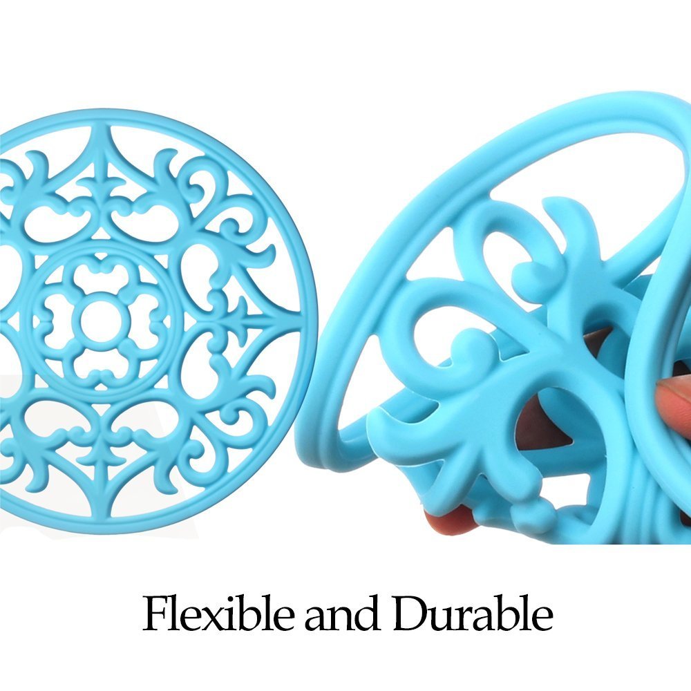 Three carved shapes on ME.FAN trivet add visual interest and grip.