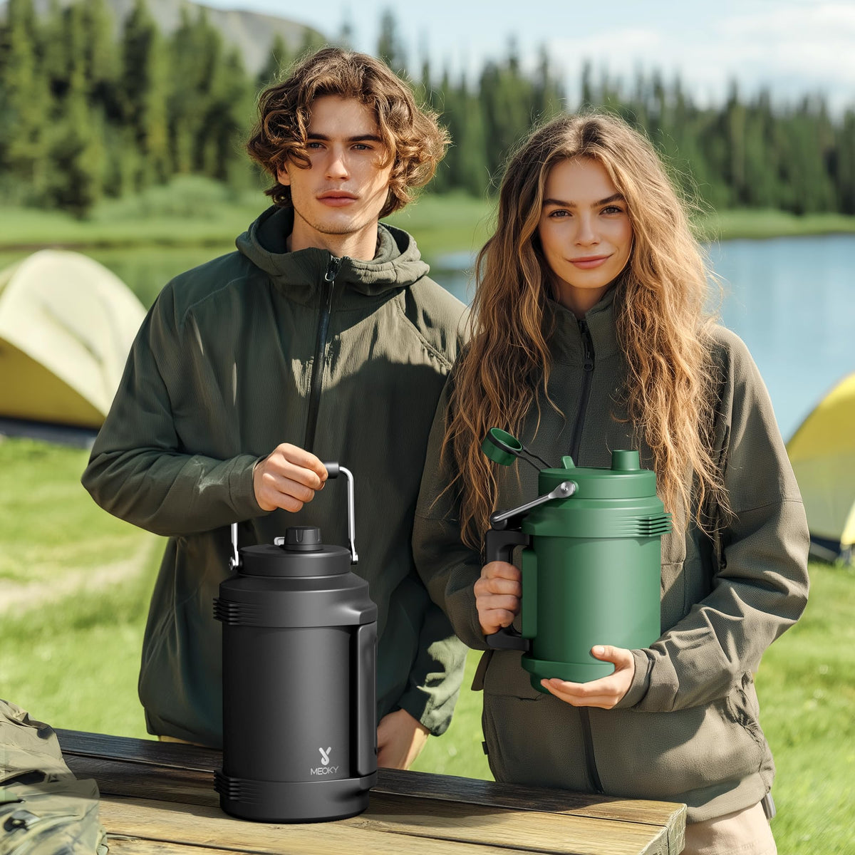 Meoky bottle wide opening enables easy ice addition and cleaning.