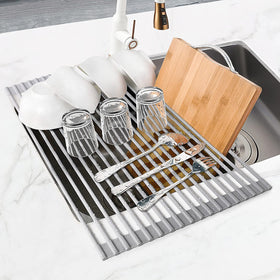 MERRYBOX easy-clean silicone dish mat is quick to wipe down after use.