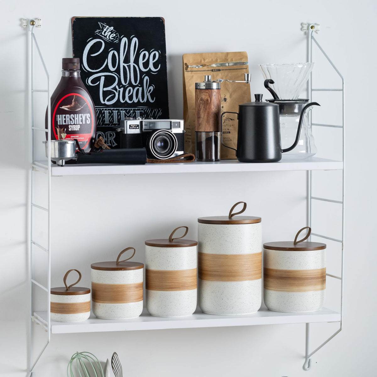 Miamolo spice jars with lid dishwasher-safe for easy cleaning.
