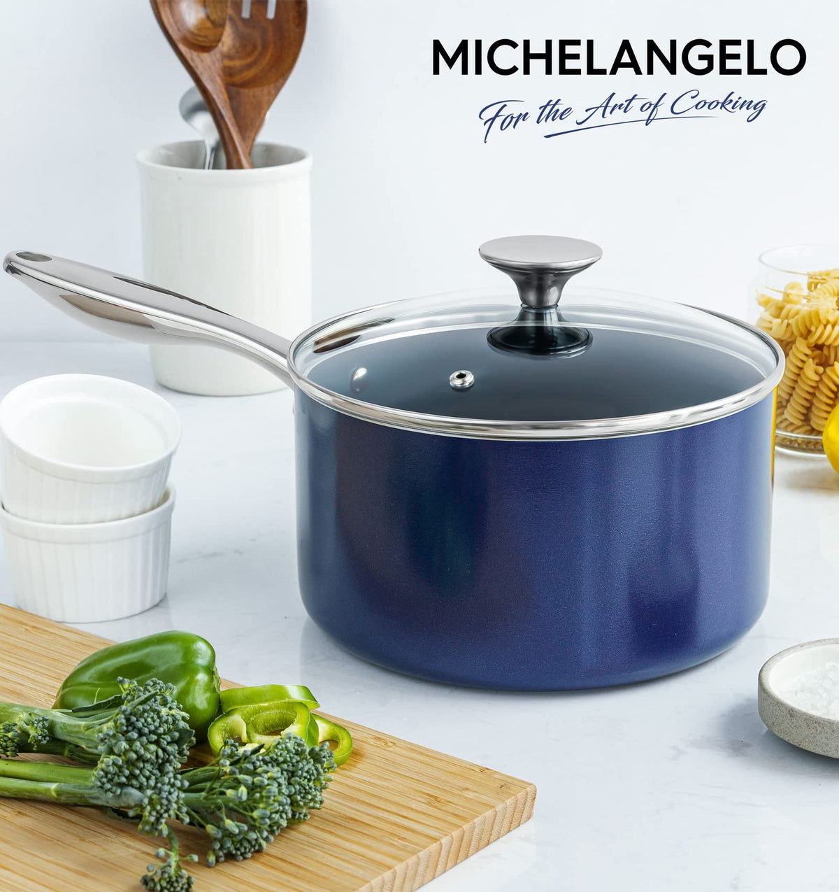 MICHELANGELO lid fit keeps simmering sauce contained and reduces splatter.