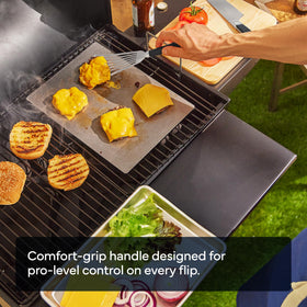 Misen wide-slotted turner drains excess fat while cooking