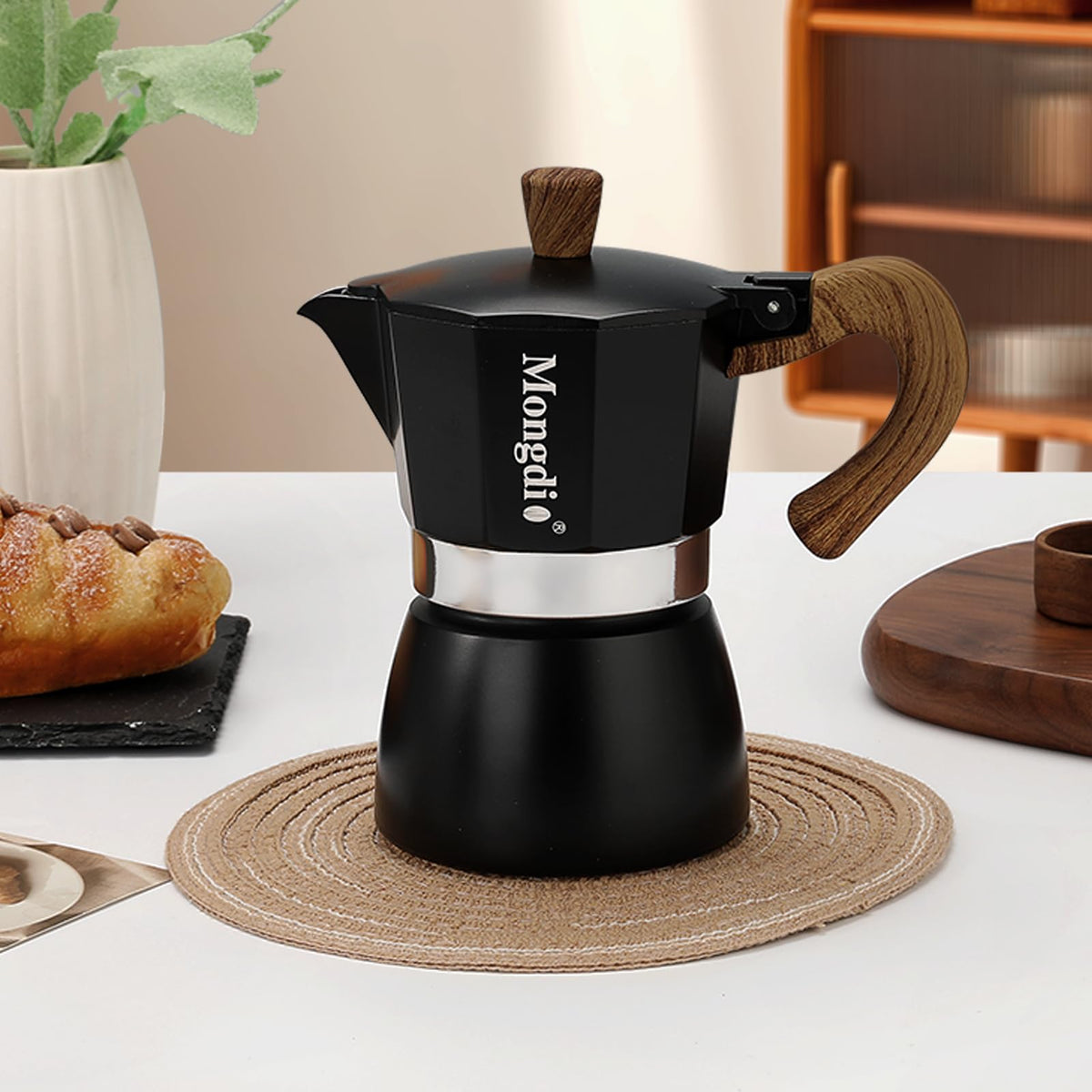 Mongdio full espresso pot assembled, ready for a quick stovetop cup.