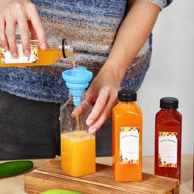 Moretoes leakproof cap preserves freshness and prevents spills