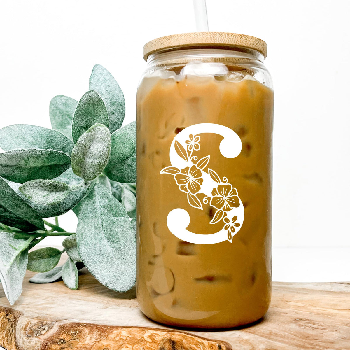 Mozaba customizable monogram tumbler made of borosilicate glass with eco-friendly lid and straw options.