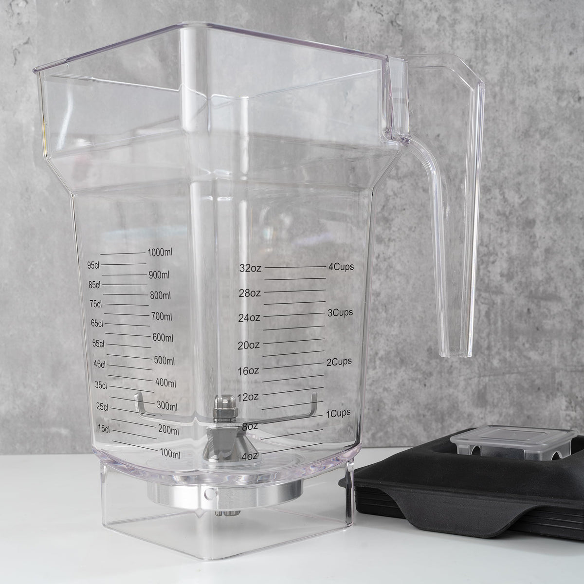 MRX Solutions container pitcher kit including pitcher, blade, and lid