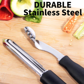 Newness stainless steel rotating serrated blade enables clean pepper cores