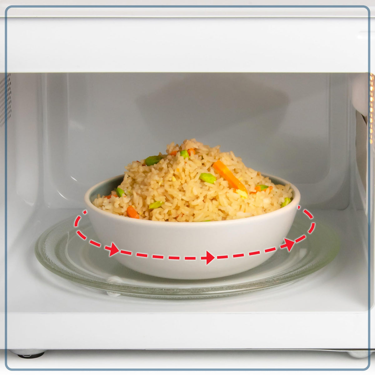 Nostalgia Retro 1000W microwave white countertop unit, blends retro charm with modern convenience.