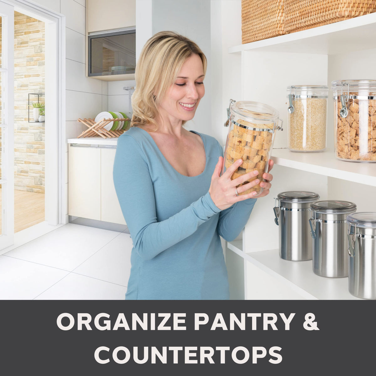 Oggi pet treat container keeps snacks fresh and organized.