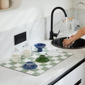 Ohocut drying mat back view shows slip-resistant rubber backing