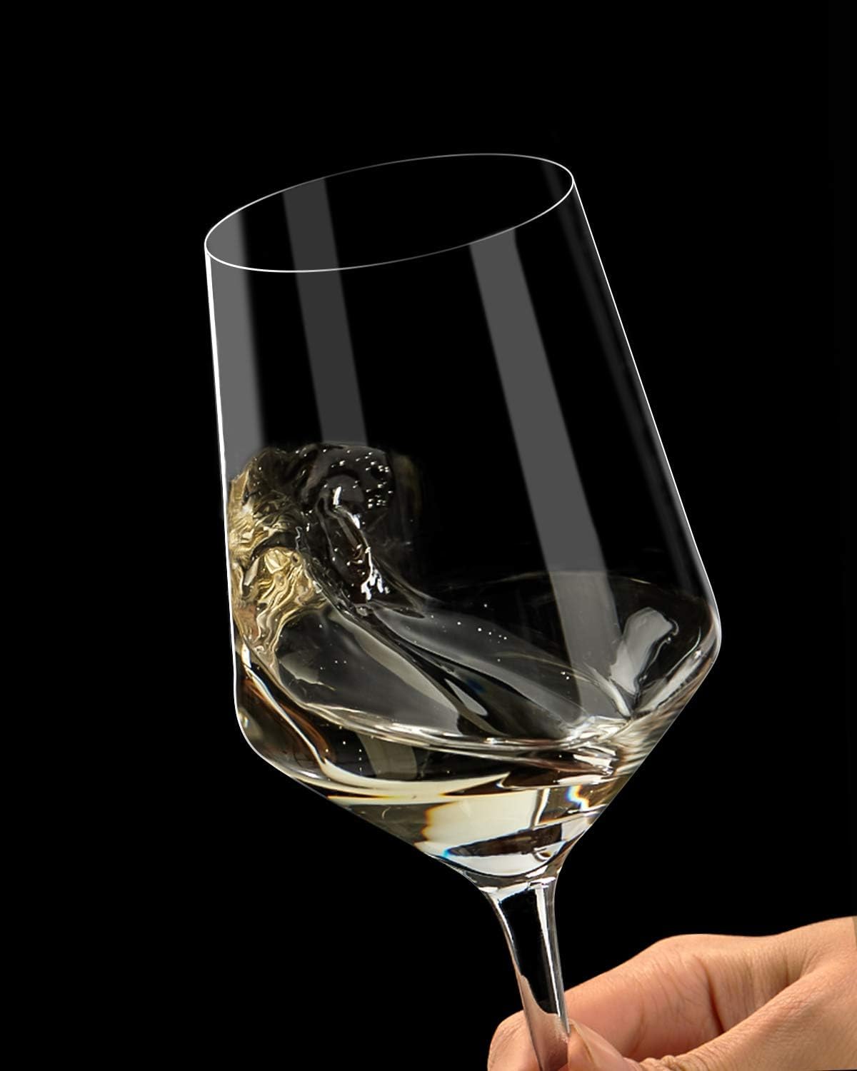 OJA tulip-shaped glasses with ultra-thin rims for aroma and tasting.