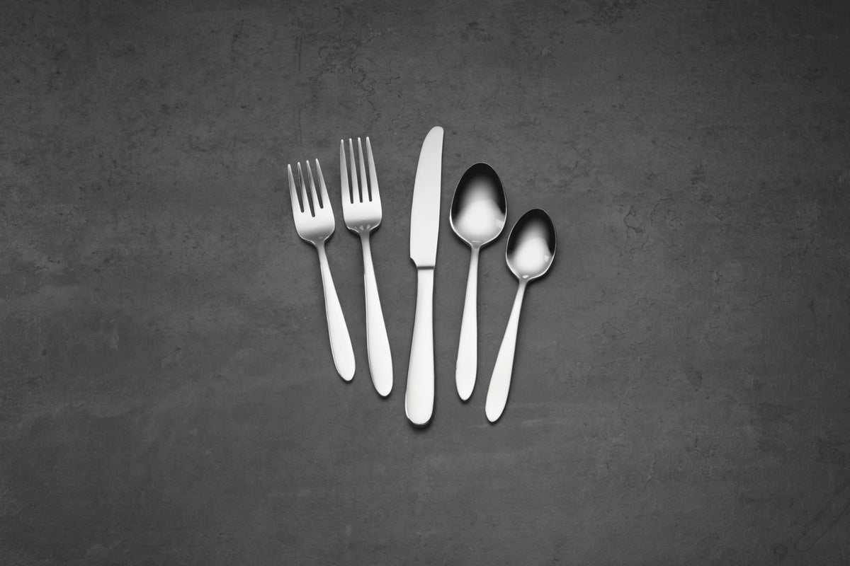 Oneida Mooncrest knives, forks, and spoons sized for everyday comfort