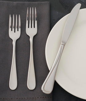 Balanced design and comfortable grip on Oneida Flight flatware