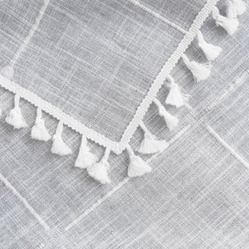 Oubonun washable grey tablecloth design stays fresh after use