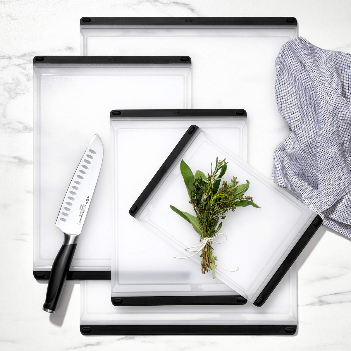OXO Good Grips ergonomic edges double as comfortable carrying handles