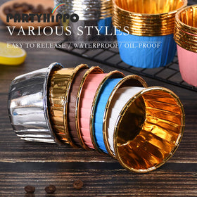 PartyHippo disposable foil liners are oil-proof and cleanup-friendly.