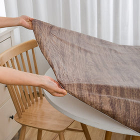 Pioggia flannel-backed tablecloth adds softness and surface protection