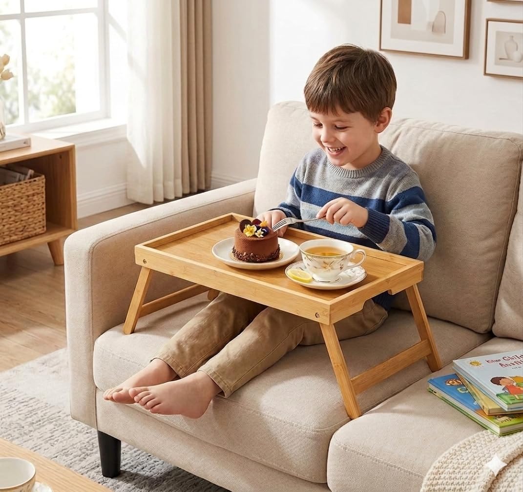 Pipishell bamboo bed tray picnic-ready for outdoor meals.