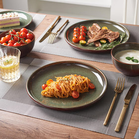 Pokini stackable dishware design saves cabinet space