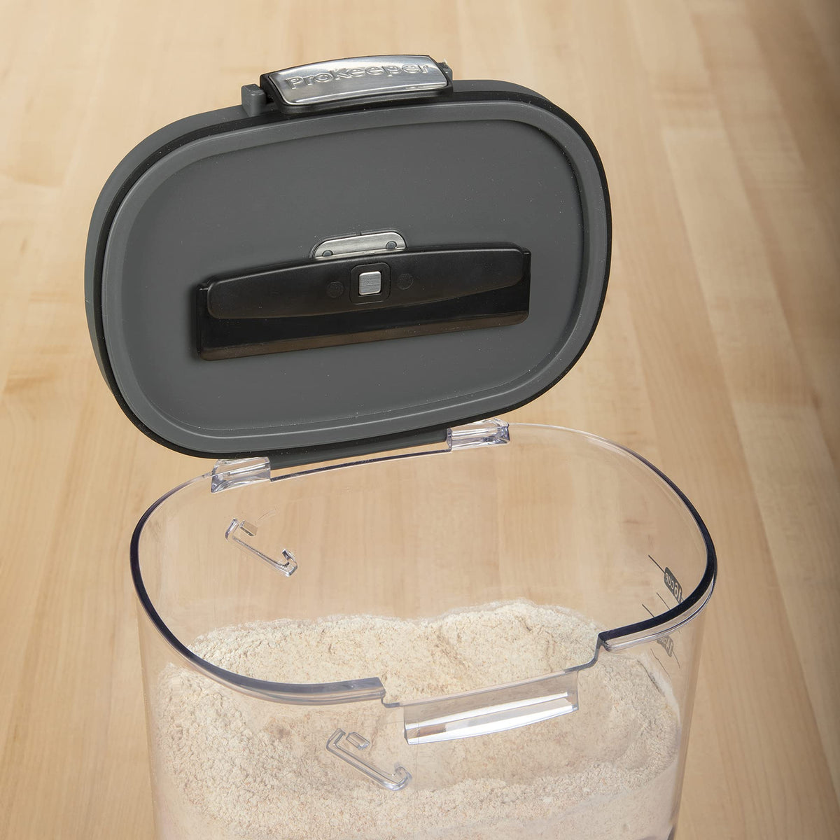 ProKeeper+ flour 4-Quart hinged lid ready for dishwasher-friendly cleaning.