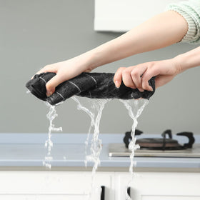 Puomue towels resist fading and shrinking after washes.
