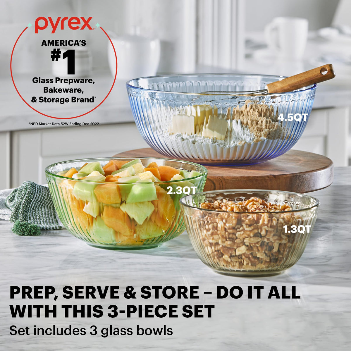 Pyrex Colors tinted 2.3qt bowl ready for mixing and measuring ingredients