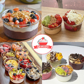 Qeirudu leakproof dome lids prevent spills during service.