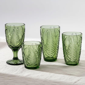 QELVIO retro-boho drinkware elevates tablescapes with green tint texture.