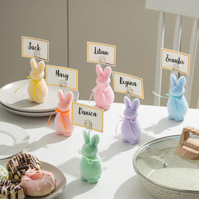 Qunclay table decor for Easter sets a bright, springtime mood.