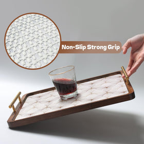 Quttisay non-slip drawer liner with grip keeps utensils in place during cooking.