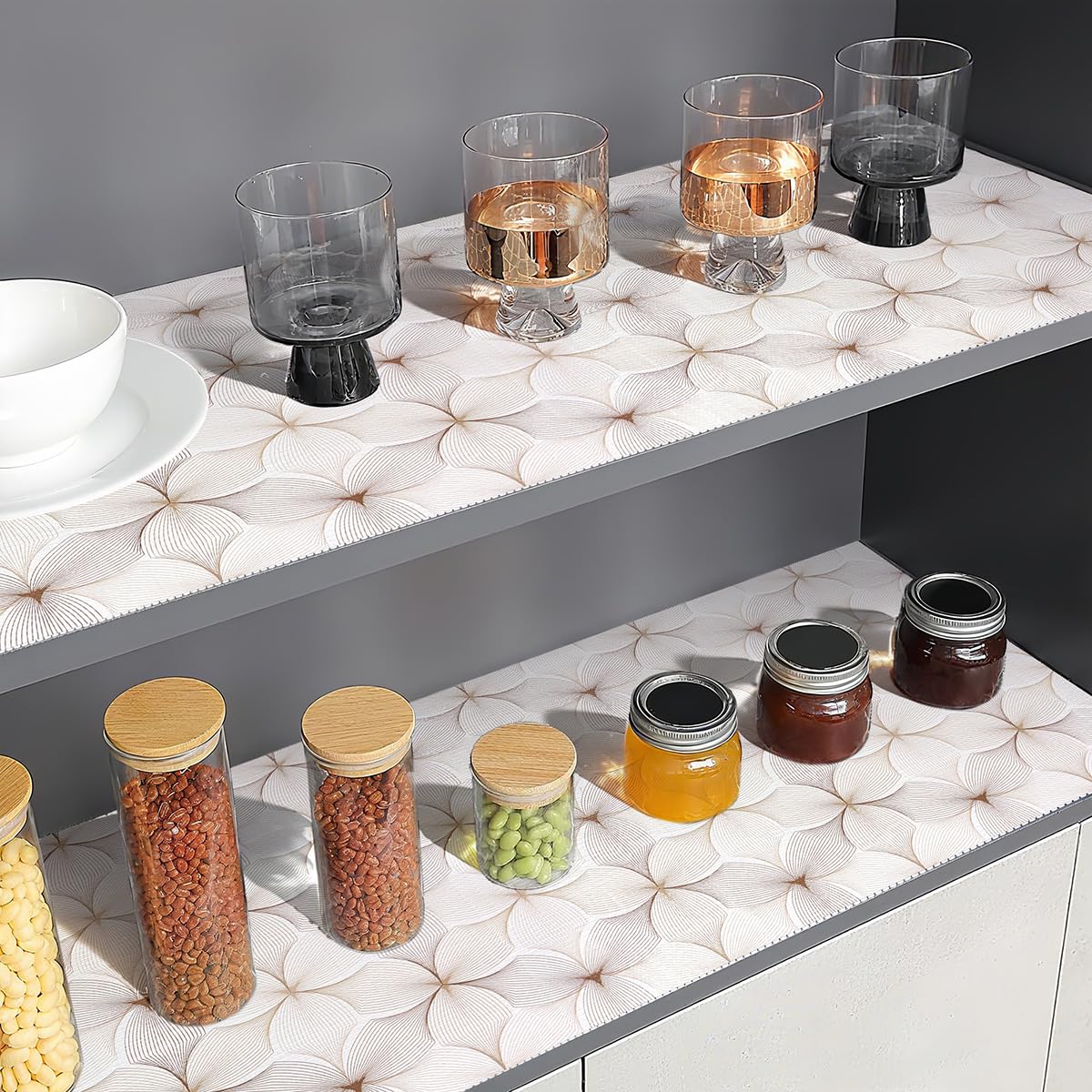 Quttisay waterproof liner protects shelves and cupboards from spills and stains.