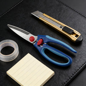 Remedic soft-grip handle providing secure, comfortable hold