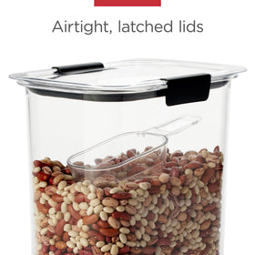 Airtight latched lids keep foods fresh and prevent leaks in the Rubbermaid Brilliance set.